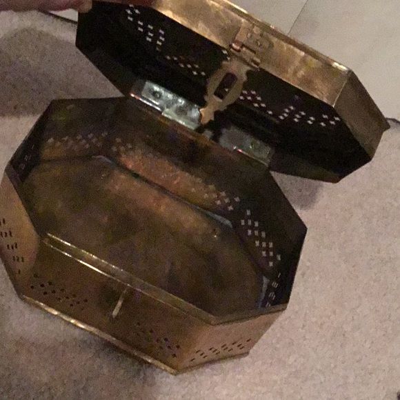 Vintage Brass Trinket Box - Picture 7 of 11